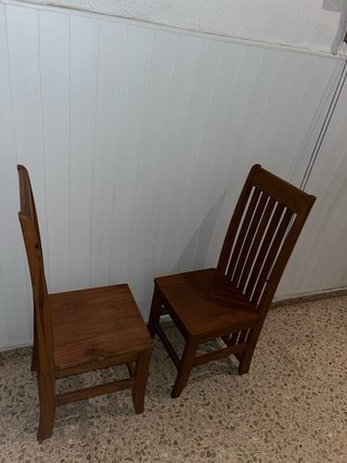 Pareja de sillas madera maciza rústicas