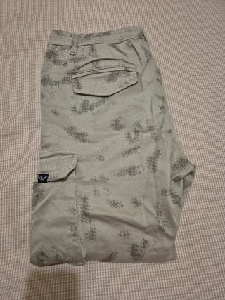 Pantalón Cargo Camuflaje Beige