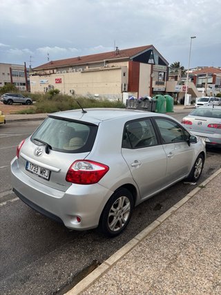 Toyota Auris 2010