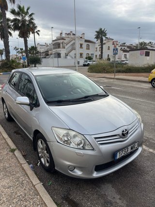 Toyota Auris 2010