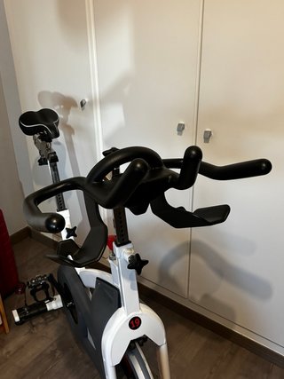 Bicicleta Estática Schwinn en buen estado