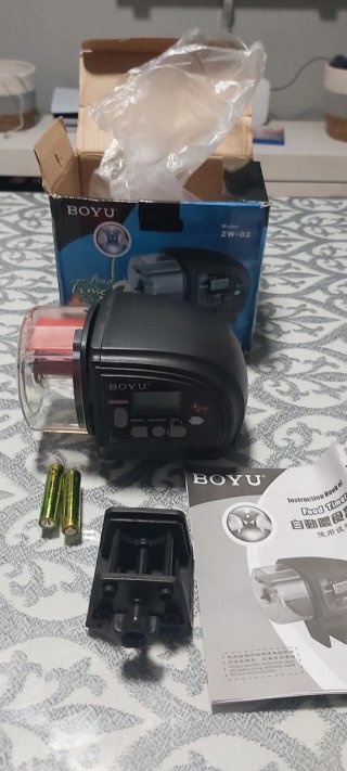 Comedero automático BOYU ZW-82