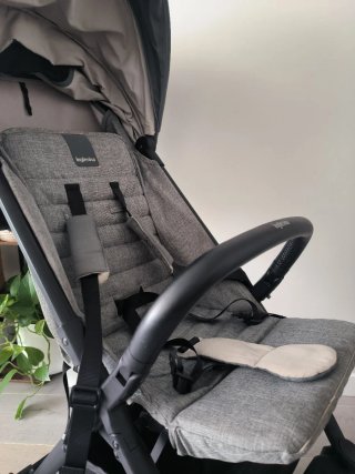 Silla ligera Inglesina Quid2 gris – compacta