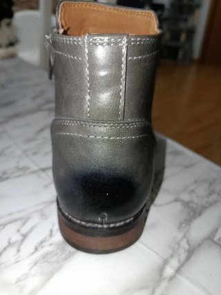 Botines grises con cremallera
