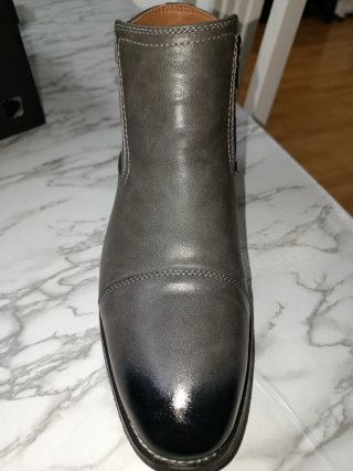Botines grises con cremallera