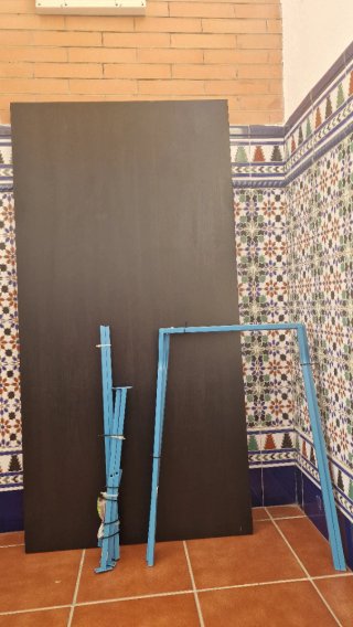 Mesa escritorio madera y metal.Medidas 150cm×75cm×