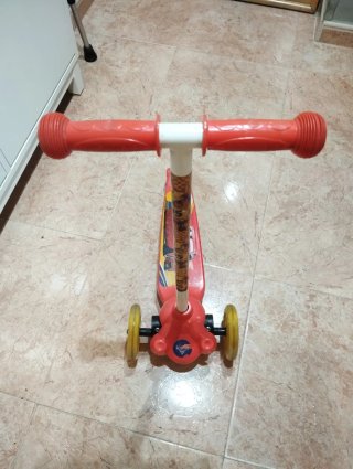 Patinete infantil Cars 3 ruedas