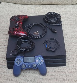 PS4 Pro + Mando Scuf Impact + Giochi + controller extra