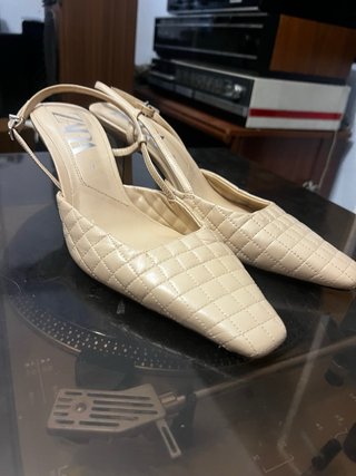 Zapatos Zara Beige Talla 39