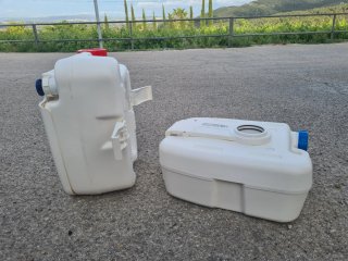 Poti químico nuevo
