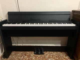Piano digital KORG LP-380