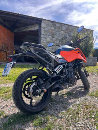 KTM Duke 125cc 2024 Azul/Naranja