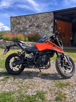 KTM Duke 125cc 2024 Azul/Naranja