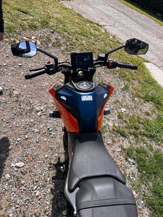 KTM Duke 125cc 2024 Azul/Naranja