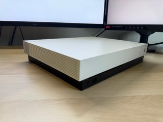 Xbox One X Blanca 1TB (Sin Mando)