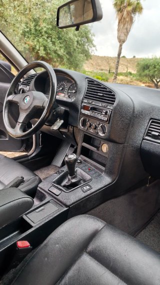 BMW e36 coupé 320i