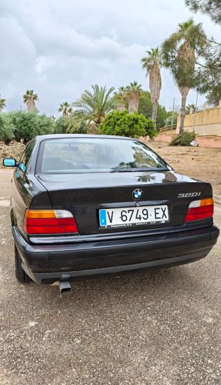 BMW e36 coupé 320i