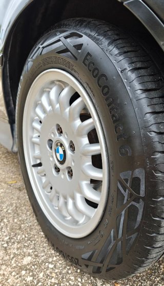 BMW e36 coupé 320i