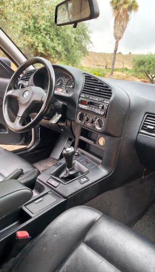 BMW e36 coupé 320i