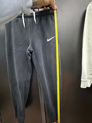 Tuta Nike bambina M .originale messa 2 volte .
