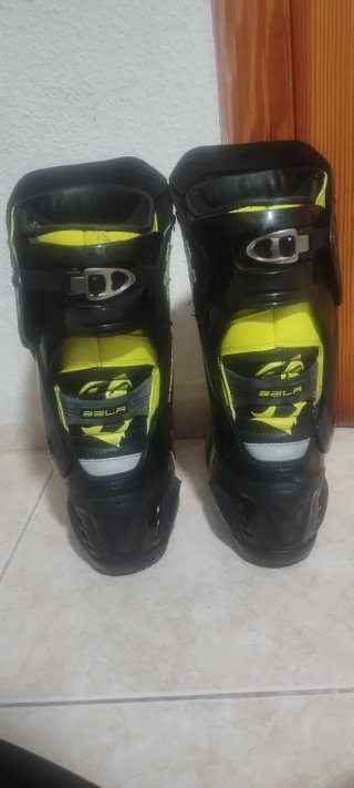 Botas de Moto BELA Talla 42 Negra y Amarilla