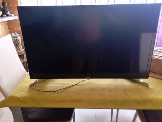 Samsung Smart TV 33 Negro