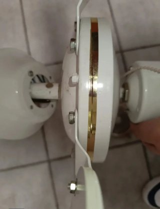 Ventilador de techo blanco