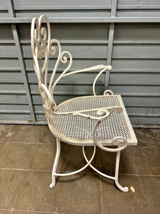 Sillón de forja vintage blanco