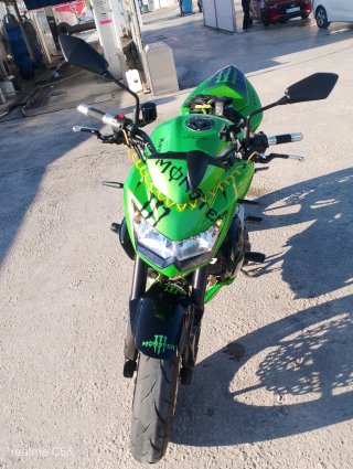 Kawasaki Z750 Naked Verde Negra