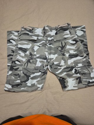 Pantalones Cargo Camuflaje Gris y Blanco.Vintage