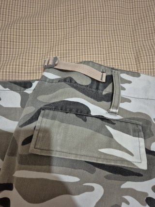 Pantalones Cargo Camuflaje Gris y Blanco.Vintage