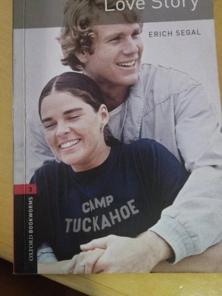 Oxford Bookworms Library: Stage 3: Love Story