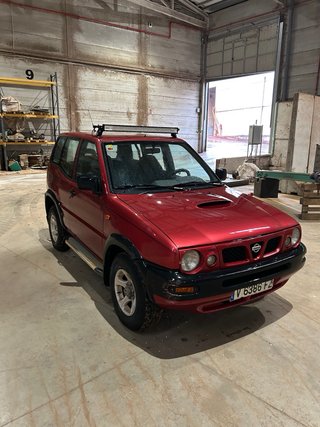 Nissan Terrano II