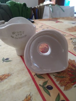 Pieza médica antigua para nariz y garganta