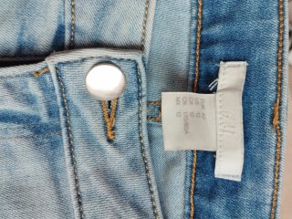 Pantalón vaquero azul claro