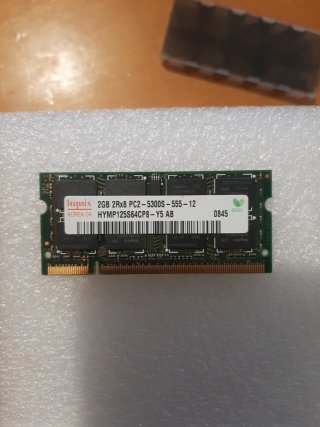 Memoria RAM Hynix 2GB Portátil PC2-5300S