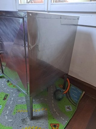 Horno de gas con botano lleno
