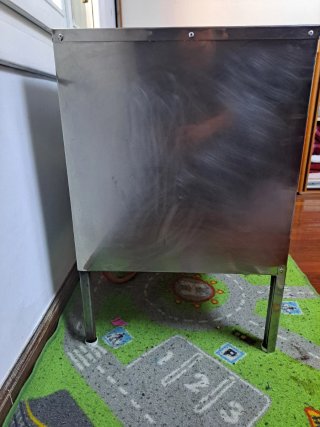 Horno de gas con botano lleno