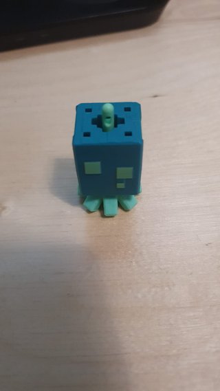 Figura Minecraft Kinder Joy