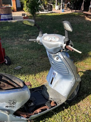 Aprilia 49 Scooter Azul/Gris