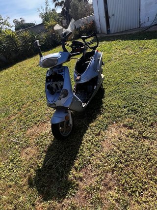 Aprilia 49 Scooter Azul/Gris