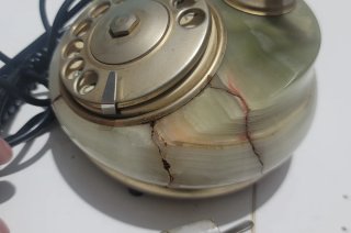 Teléfono antiguo de sobremesa