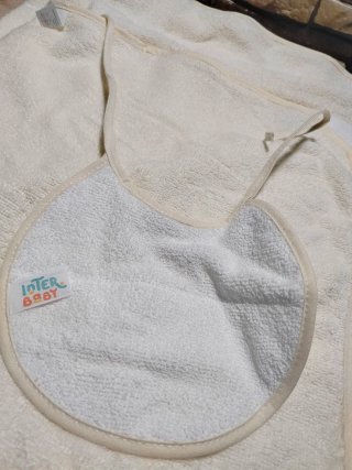 Interbaby Capa de baño + Babero