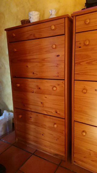 Zapateros de madera de pino