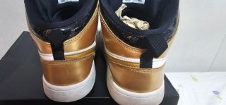 Zapatillas Jordan Sky Jordan 1 Negro Dorado T 35