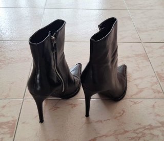 Botines negros Zara