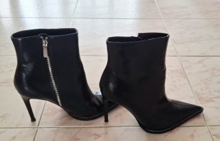 Botines negros Zara