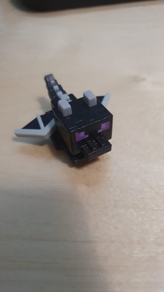 Figura Minecraft Kinder Joy