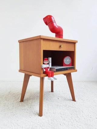 Mesita de noche Mid Century de roble. Francia 60s.