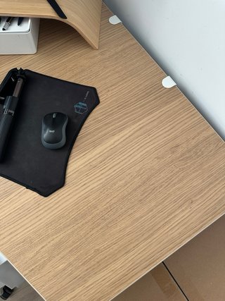 Escritorio Ikea ajustable en altura